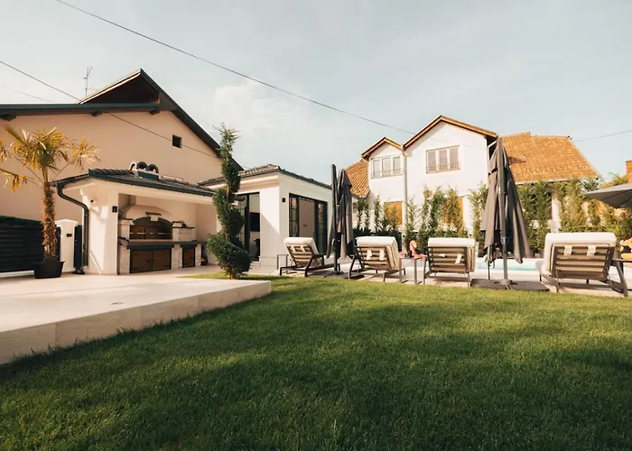 Villa Marble Luxury House *